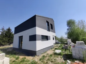 dom z użytkowym poddaszem, dachem dwuspadowym i garażem 100 m2 Poznań 14