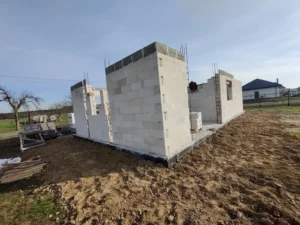 dom parterowy z użytkowym poddaszem i dachem dwuspadowym do 110 m2 Poznań 2