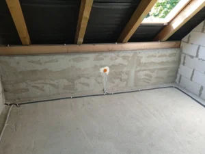 dom z użytkowym poddaszem, dachem dwuspadowym i garażem 140 m2 Wrocław