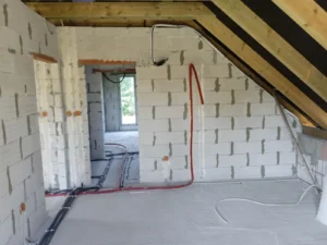 dom z użytkowym poddaszem, dachem dwuspadowym i garażem 140 m2 Wrocław