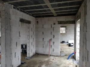 dom z użytkowym poddaszem, dachem dwuspadowym i garażem 140 m2 Wrocław