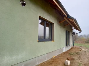 dom z użytkowym poddaszem, dachem dwuspadowym i garażem 140 m2 Wrocław