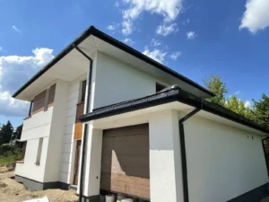 dom piętrowy z dachem kopertowym i garażem 160 m2 Warszawa