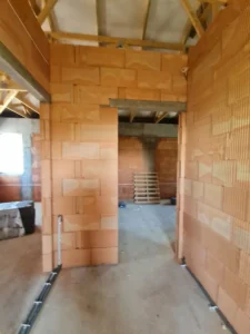 dom piętrowy z dachem kopertowym i garażem 160 m2 Warszawa