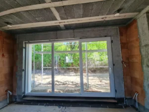 dom piętrowy z dachem kopertowym i garażem 160 m2 Warszawa