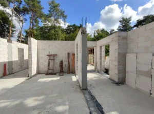 dom parterowy z dachem kopertowym 210 m2 Warszawa