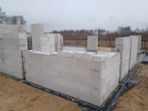 dom z użytkowym poddaszem, dachem dwuspadowym i garażem 240 m2 Łódź