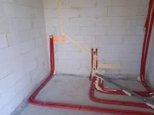 dom z użytkowym poddaszem, dachem dwuspadowym i garażem 240 m2 Łódź