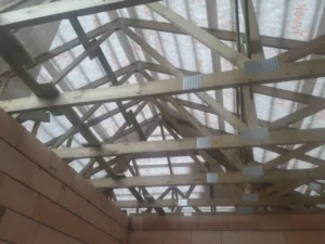 dom parterowy z dachem kopertowym i garażem 170 m2 Poznań