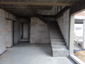 dom z poddaszem użytkowym, dachem dwuspadowym i garażem 170 m2 Poznań