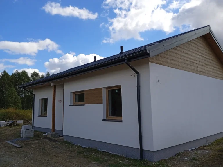 Domy energooszczędne Warszawa - dom parterowy z dachem dwuspadowym